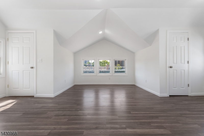 226N Clinton