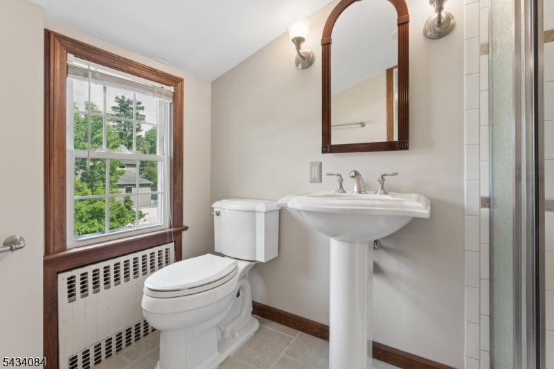 2nd floor full bath