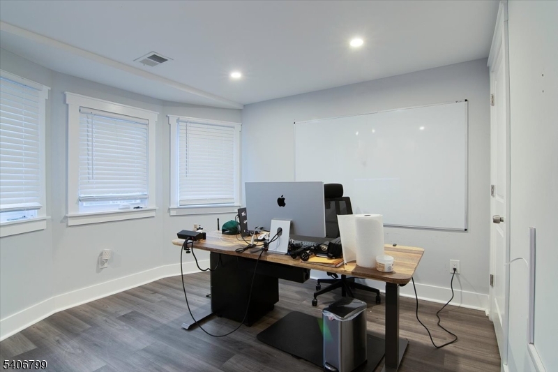 Office/Bedroom