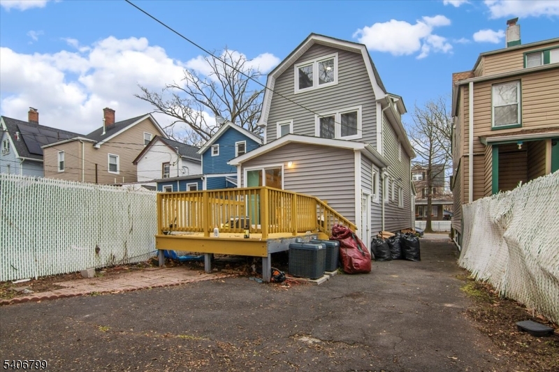 Back/deck
