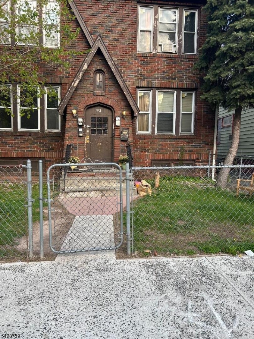198 Eastern Pkwy, Newark City, NJ 07106 Listing Photo  0