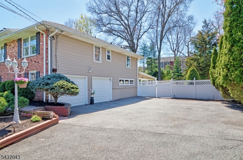 Side loading garages