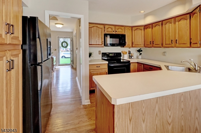 Kitchen expanded view