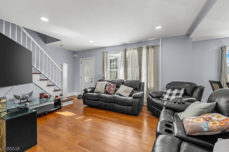 42 Arlington Blvd