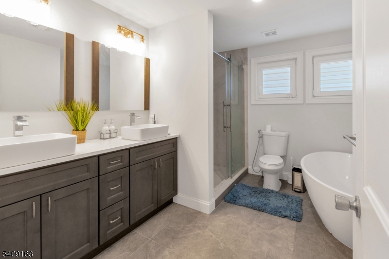 Primary Bathroom 3