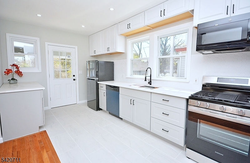 Open Kitchen