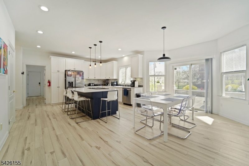 Eat in Kitchen