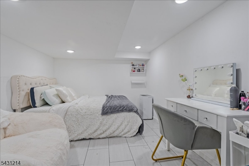 Bonus Room