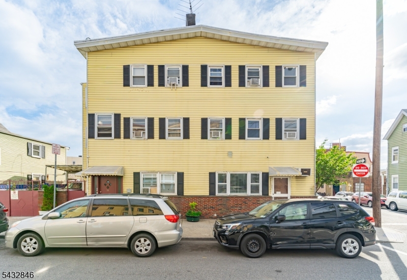 36 Wall St, Newark City, NJ 07105 Listing Photo  0