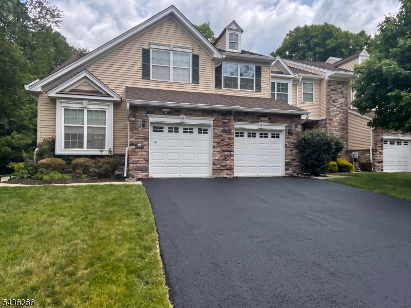 39 Lamerson Cir, Mount Olive Twp., NJ 07828 Listing Photo  0