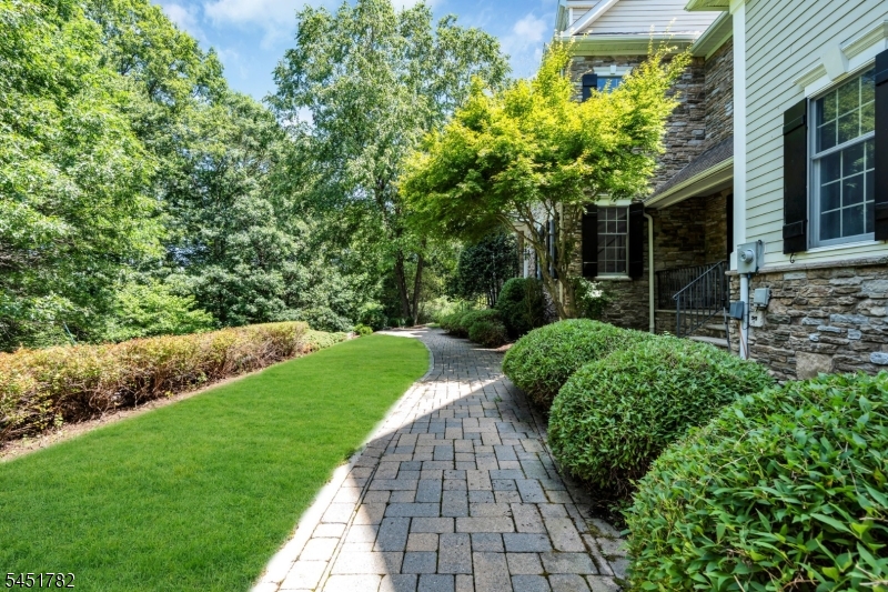 49 Parker Rd