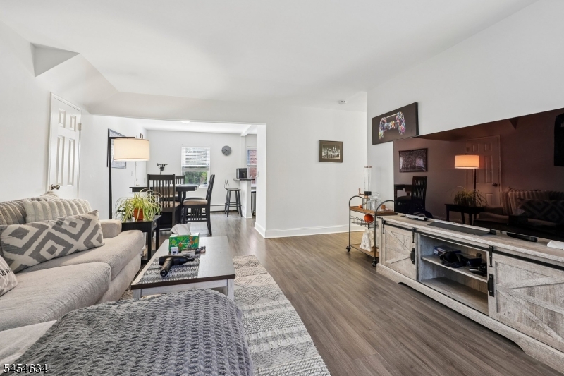 1130 Valley Rd 1B