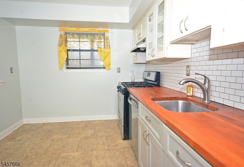 29 Barclay Ct