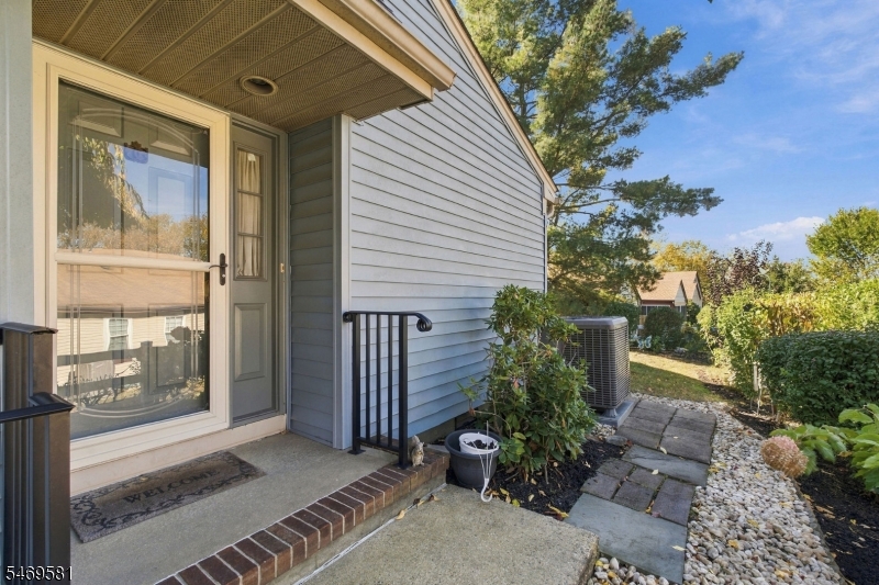 2 John Adams Ct