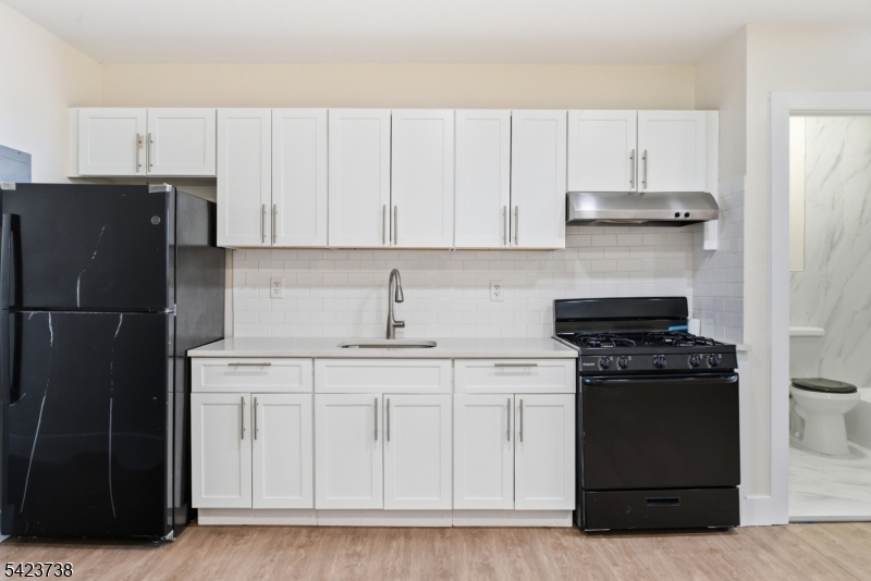 3L Kitchen 2