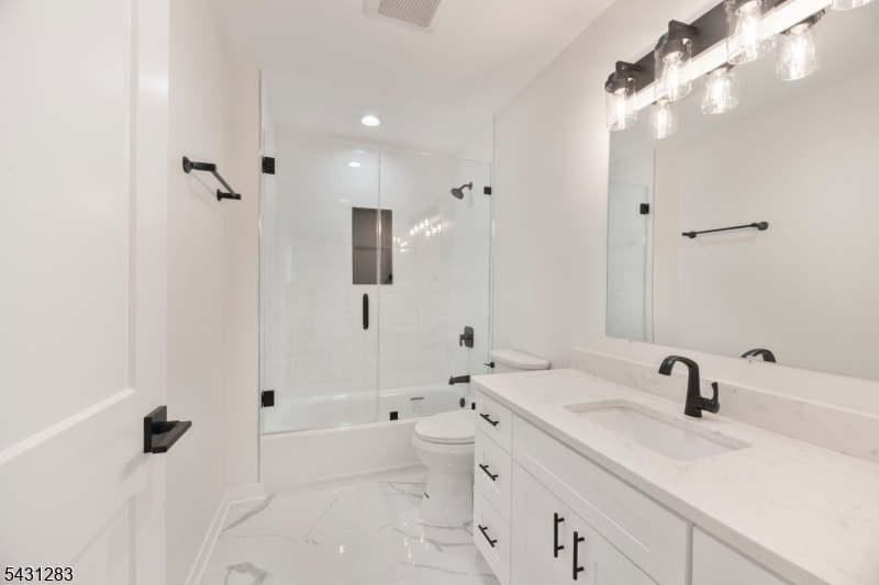 master bath room