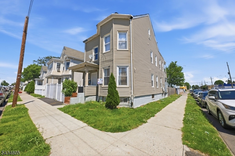 401 E 19Th St, Paterson City, NJ 07524 Listing Photo  0