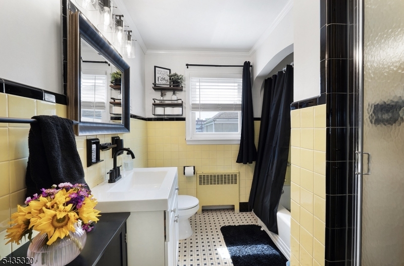 1st Floor Bathroom