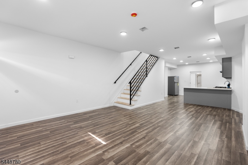 43 Cortland St