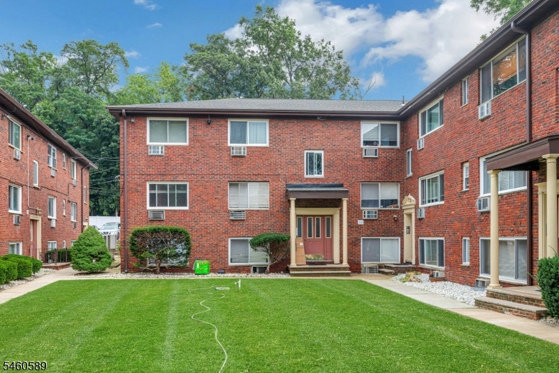 378 Valley St A2