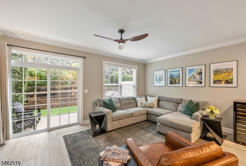 32 Dogwood Ln