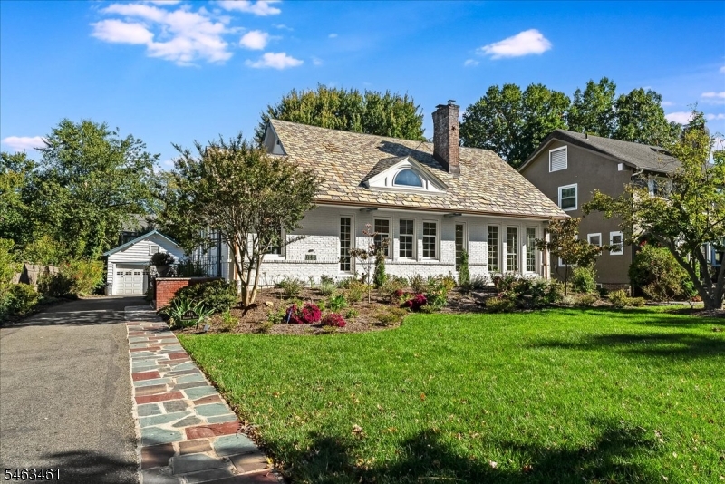 646 Hamilton Rd
