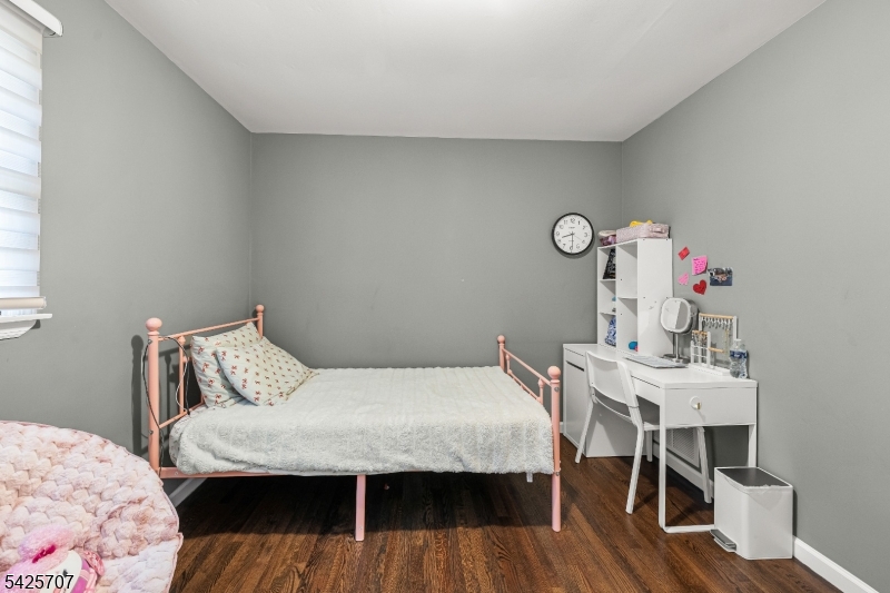 bedroom a2