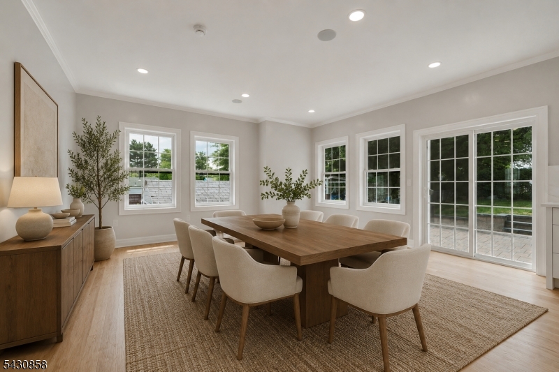 Virtual stage dinning room