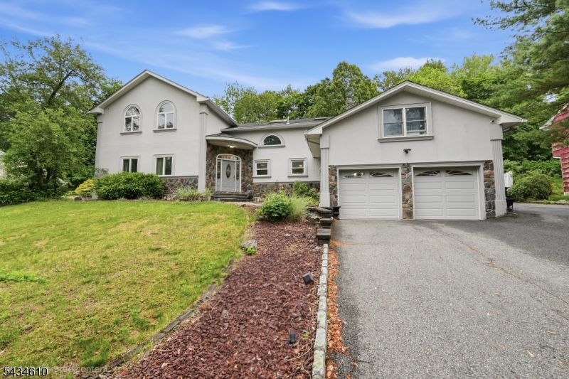 51 Cannonball Rd, Wanaque Boro, NJ 07465 Listing Photo  0