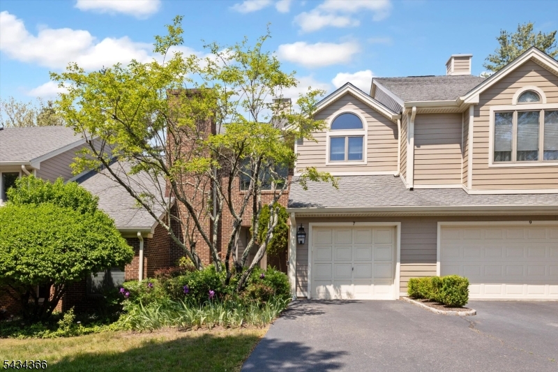 7 Lenox Ct, Montville Twp., NJ 07045 Listing Photo  0