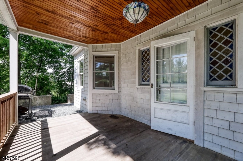 37 Livingston Ave