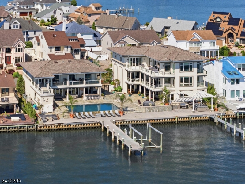 3331 Long Point Drive