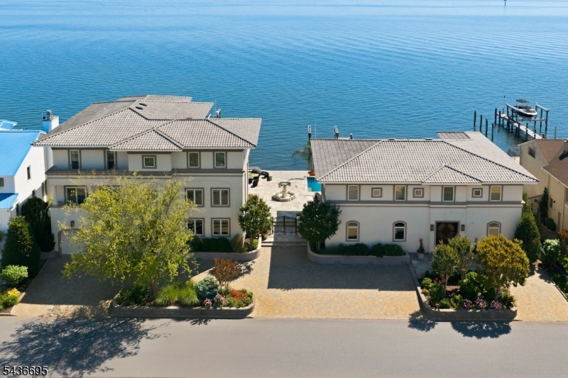 3331 Long Point Drive