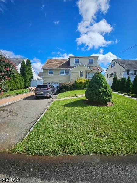 136 Isabelle St