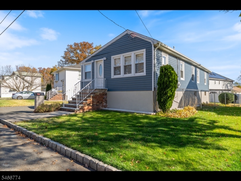 57 Harding Ave