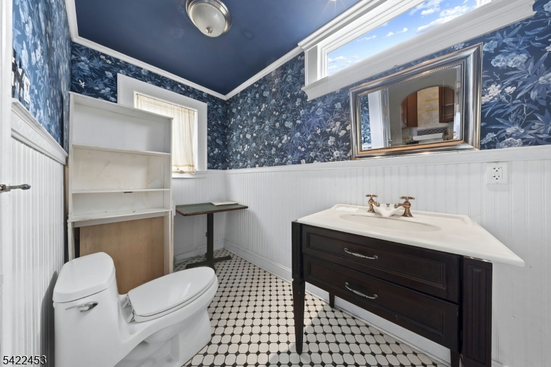 1st Floor Bathroom