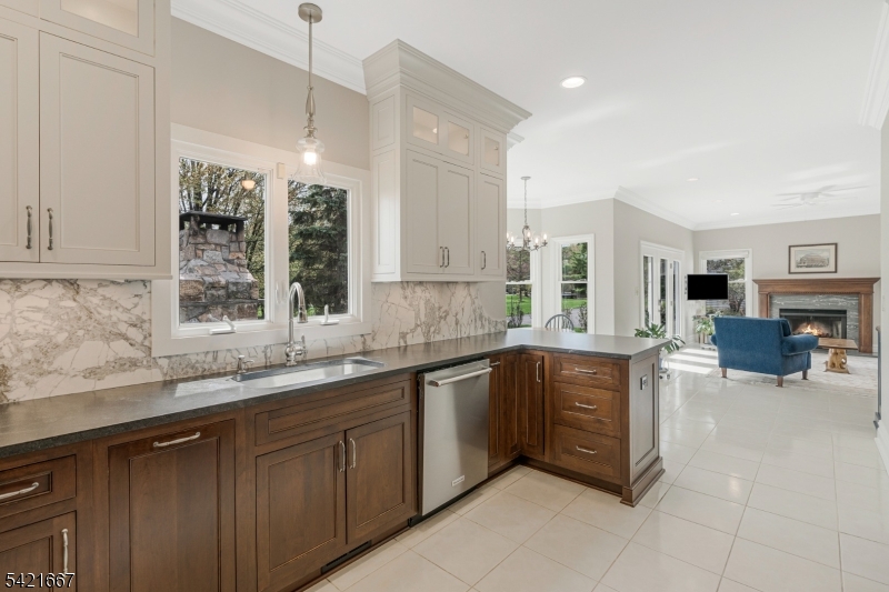 RENOVATED CHEFS KITCHEN