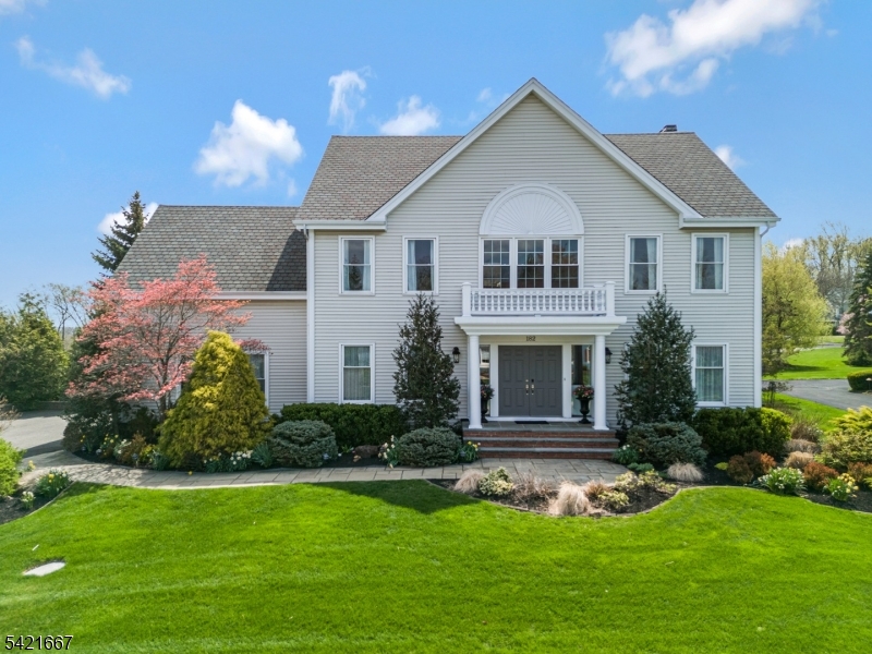 MOUNTAINTOP COLONIAL