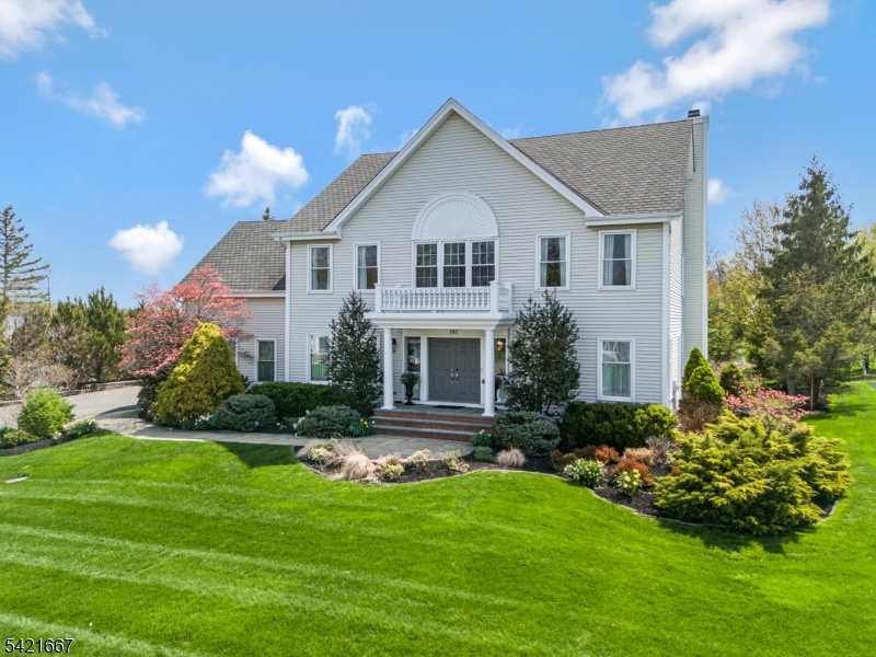 MOUNTAINTOP COLONIAL