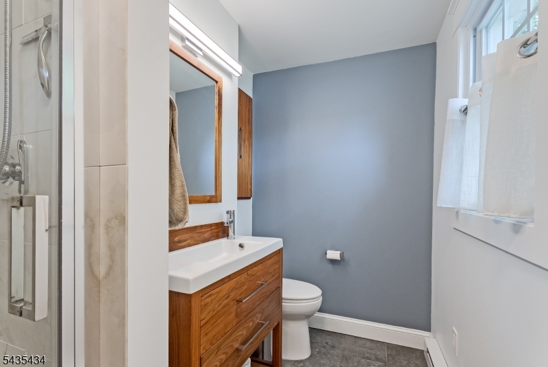 Bathroom, full