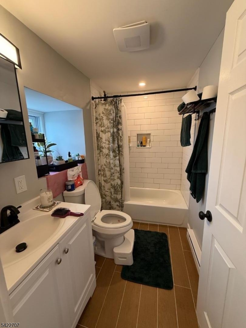 Unit 3 Bathroom