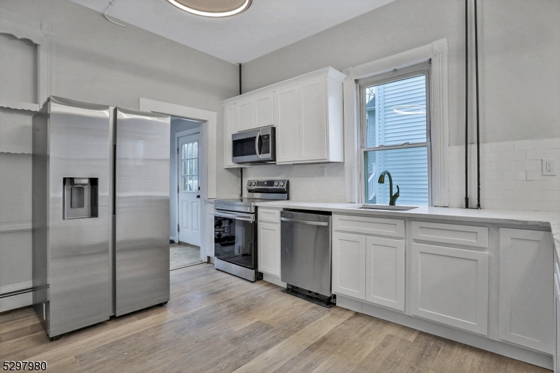 Kitchen Prep Area