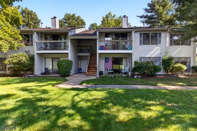 32 Crabapple Ln
