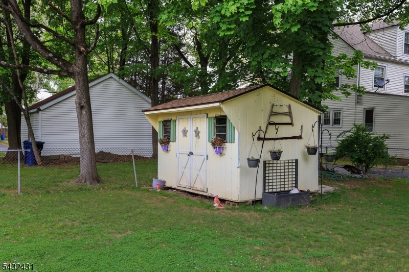 Shed