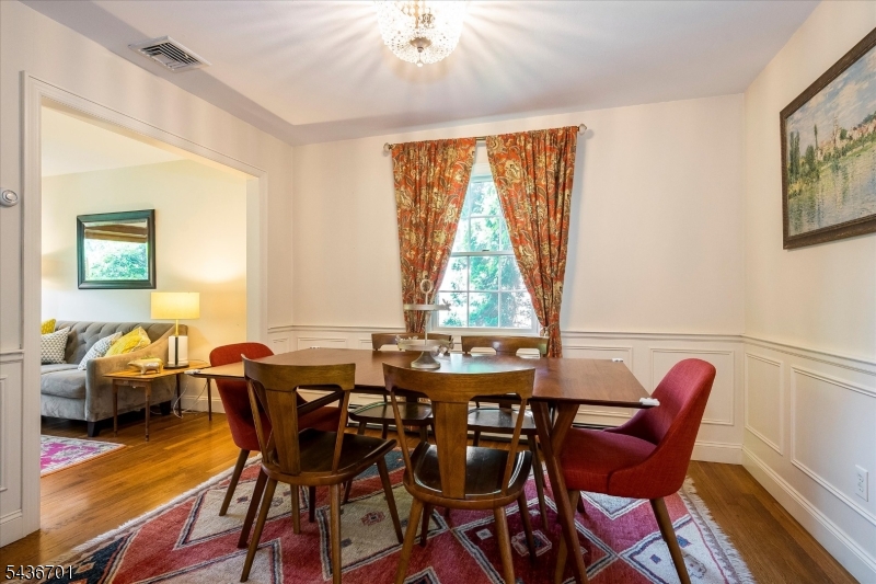 Dining room - another view