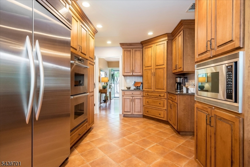 Built-in double ovens