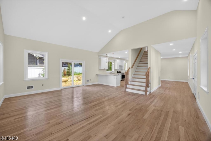 35 Stanhope Rd