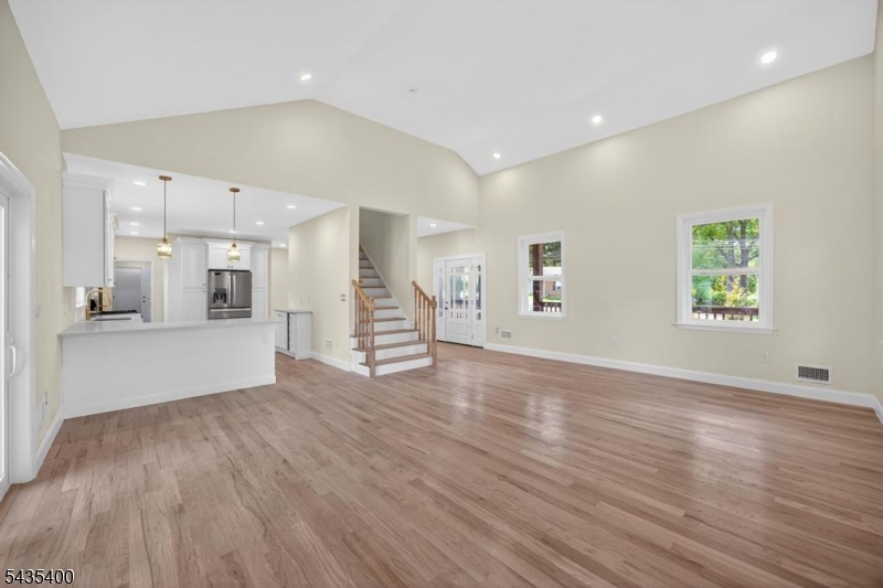 35 Stanhope Rd