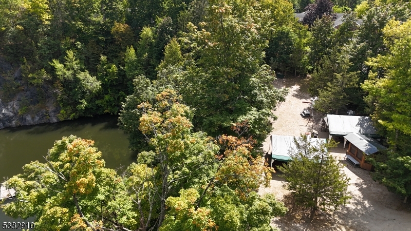 ANOTHER PICNIC AREA VIEW