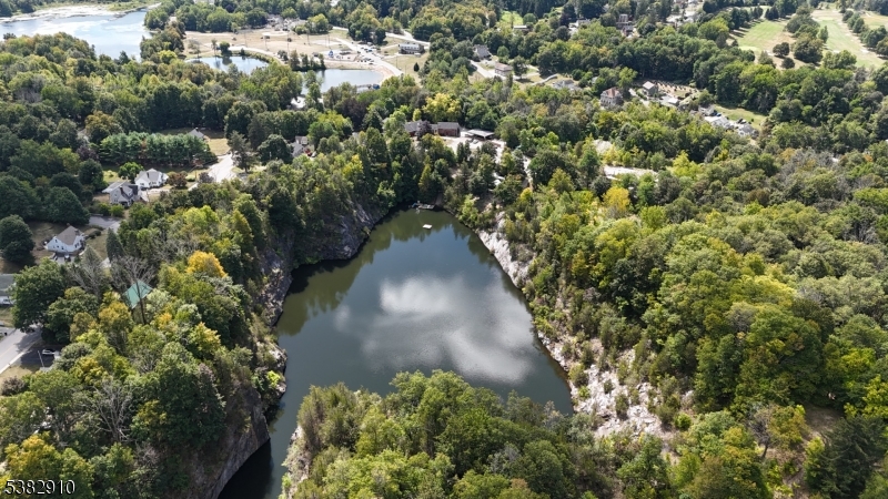 QUARRY AND FRANKLIN POND